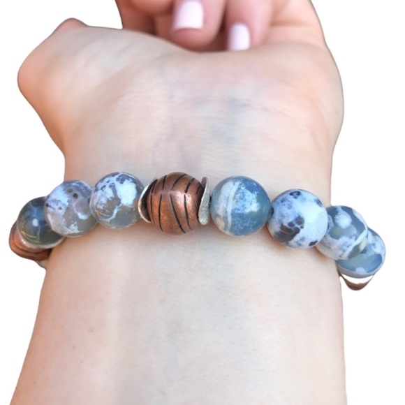 Blue Beaded stretch Bracelet - Picture 6 of 14